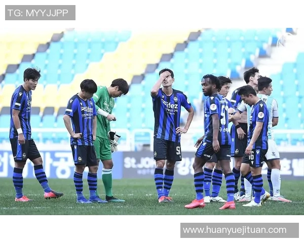 釜山偶像与仁川联的激烈对决展现足球魅力与团队精神